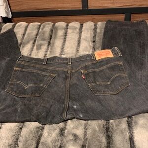 #302 Levi's Men's Dark Gray Straight Jeans
